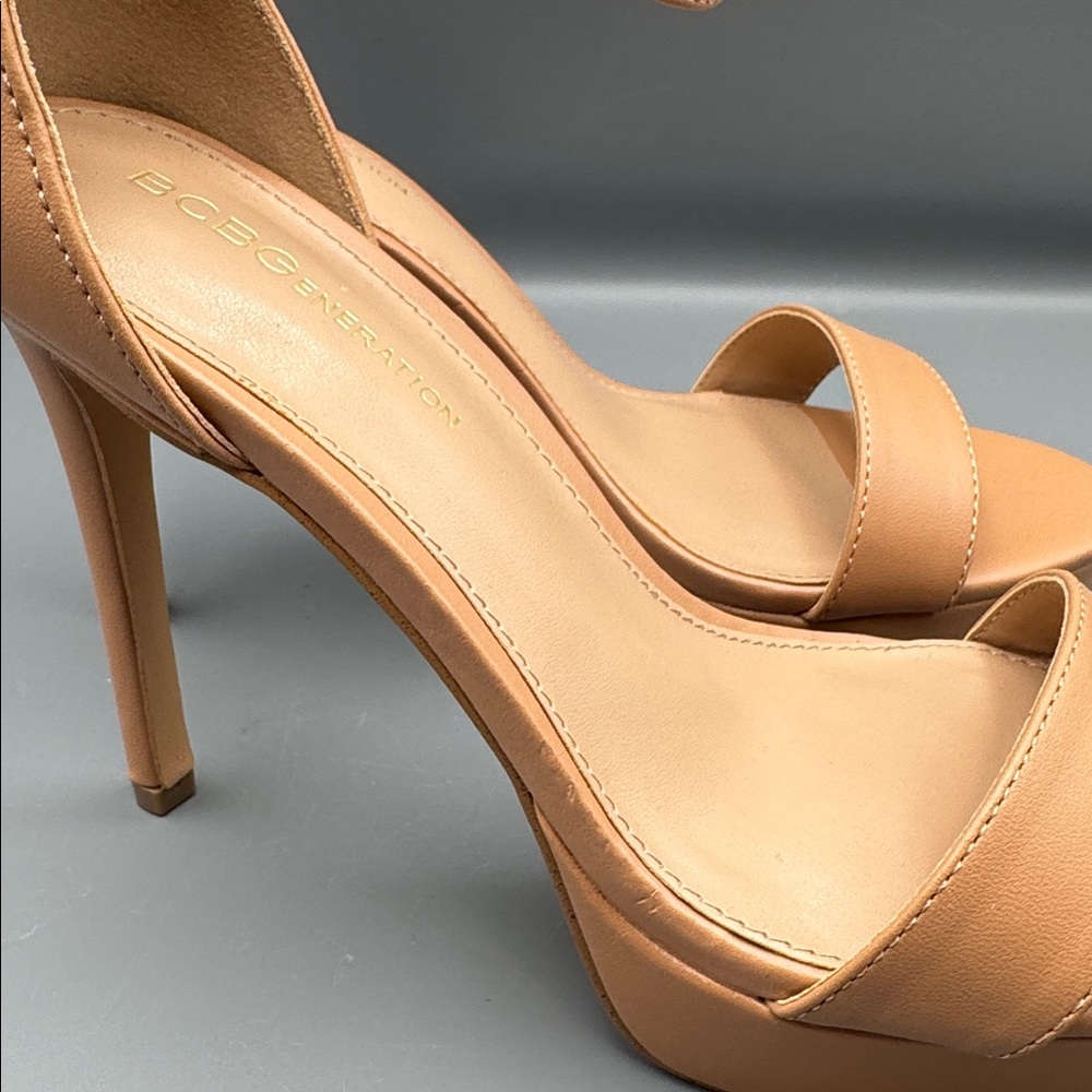 Bcbgeneration Women's Nallah Platform - image 3